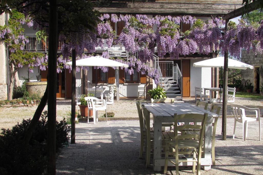 Hôtel Corte Canale Virgilio à Volta Mantovana Extérieur photo
